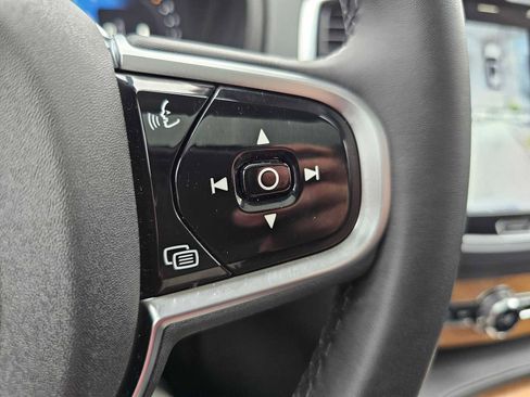 Used 2025 Volvo XC90 B6 Plus w/ Protection Package Premier image 39