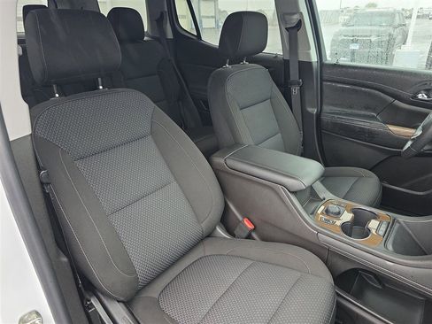 Used 2022 GMC Acadia SLE w/ Driver Convenience Package image 23