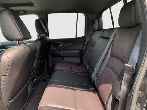 Certified 2024 Honda Ridgeline Black Edition image 38