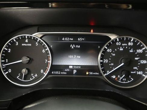 Used 2025 Nissan Pathfinder SV AWD/4WD image 22