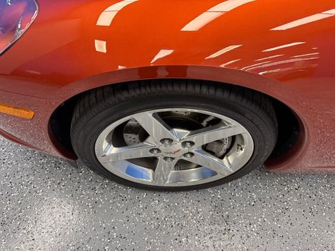 Used 2005 Chevrolet Corvette Convertible w/ Preferred Equipment Group RWD image 23