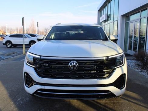 New 2026 Volkswagen Atlas Cross Sport SEL Premium R-Line AWD/4WD image 2