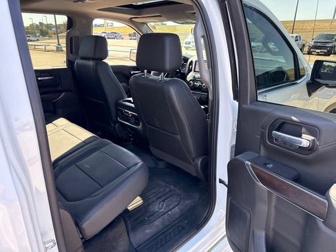 Used 2019 GMC Sierra 1500 SLT w/ SLT Premium Plus Package AWD/4WD image 11