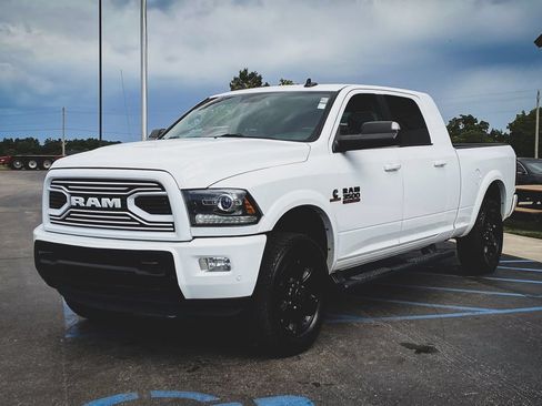 Used 2018 RAM 3500 Laramie w/ Sport Appearance Group AWD/4WD image 21