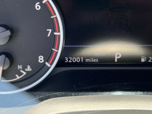 Used 2023 Nissan Rogue SV AWD/4WD image 16