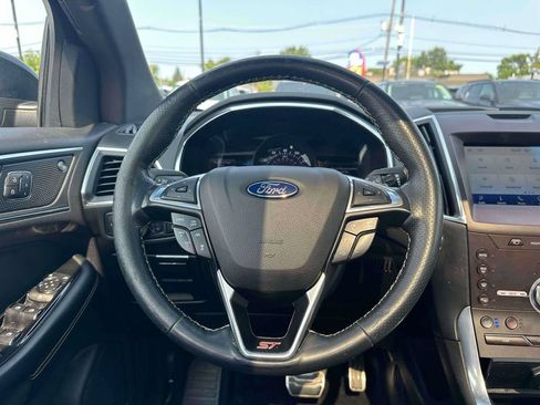 Used 2020 Ford Edge ST w/ Equipment Group 401A AWD/4WD image 14
