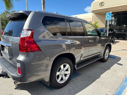 Used 2010 Lexus GX 460 w/ Comfort Plus Pkg AWD/4WD image 3