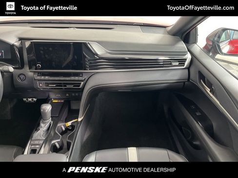 Certified 2025 Toyota Camry SE image 17