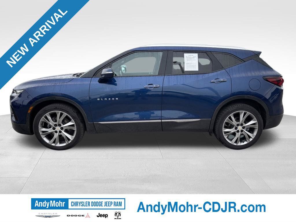 Used 2022 Chevrolet Blazer Premier w/ Enhanced Convenience Package FWD image 4