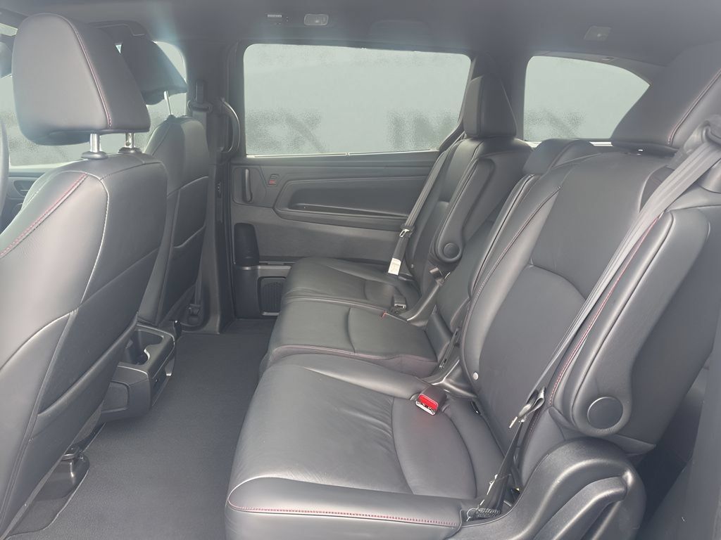 Used 2025 Honda Odyssey Sport-L image 12