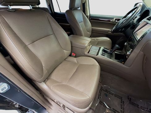 Used 2019 Lexus GX 460 Premium image 15
