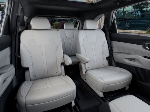 New 2026 Kia Sorento SX Prestige image 16