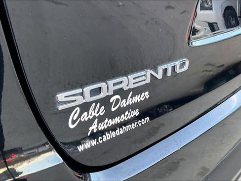 Used 2017 Kia Sorento LX image 23