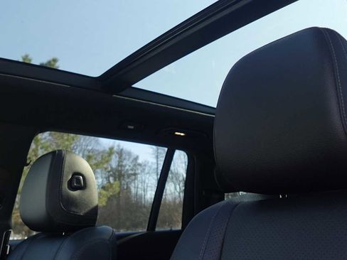 Certified 2022 Mercedes-Benz GLS 450 4MATIC image 19