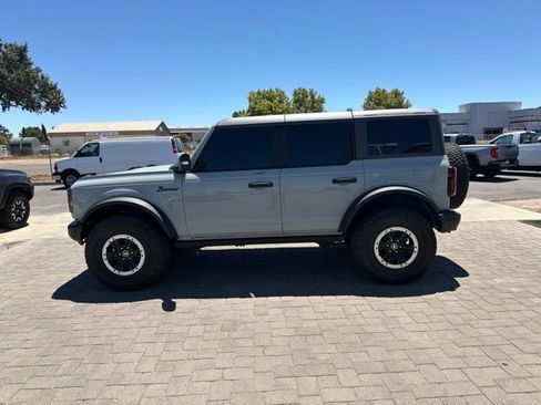 Used 2023 Ford Bronco Badlands AWD/4WD image 5