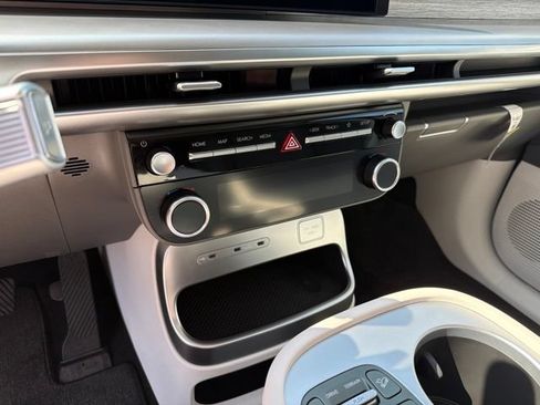 Certified 2026 Hyundai Ioniq 9 SEL AWD/4WD image 15