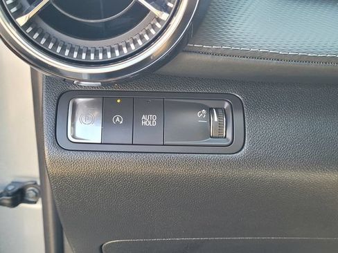 Used 2025 Chevrolet Equinox LT FWD image 23