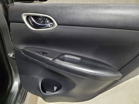 Used 2019 Nissan Sentra SR image 49