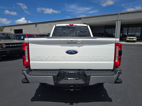 New 2025 Ford F250 Lariat w/ Lariat Ultimate Package image 5