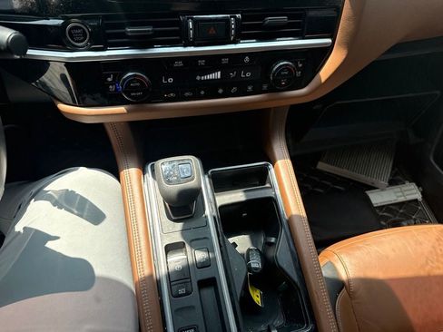Used 2022 Nissan Pathfinder Platinum w/ Cargo Package FWD image 14