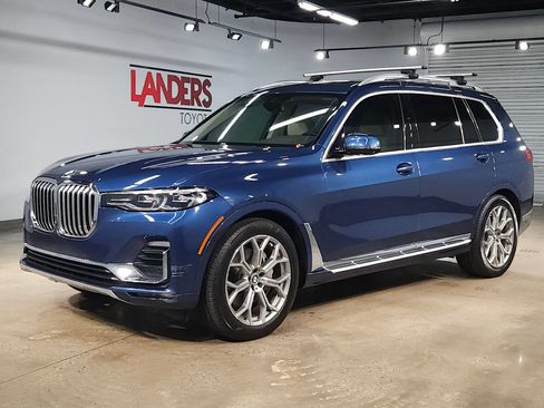 Used 2019 BMW X7 xDrive40i w/ Premium Package AWD/4WD image 3
