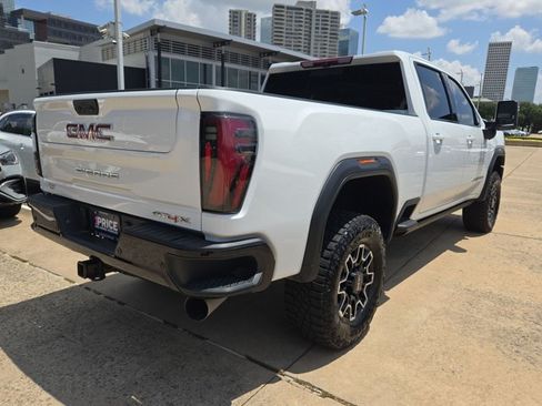 Used 2026 GMC Sierra 2500 AT4X AWD/4WD image 5