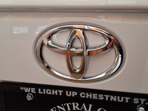 Certified 2025 Toyota RAV4 XLE w/ Convenience Package image 28