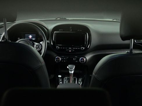 Used 2022 Kia Soul Turbo image 70