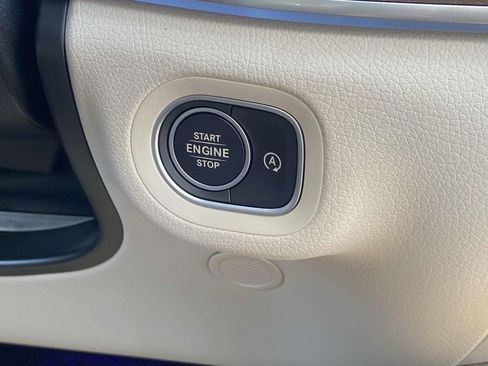 Certified 2025 Mercedes-Benz GLE 350 4MATIC image 24