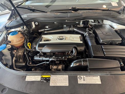 Used 2014 Volkswagen CC Sport image 21