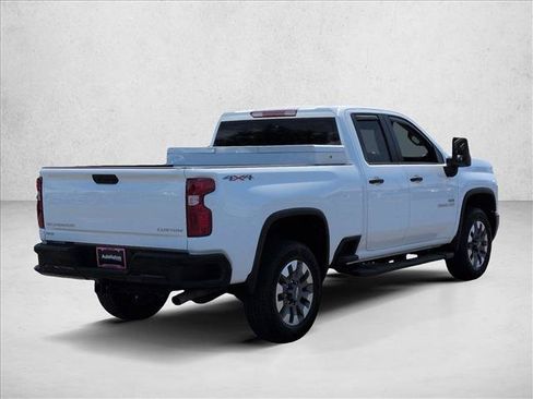 Used 2024 Chevrolet Silverado 2500 Custom w/ Custom Convenience Package AWD/4WD image 8