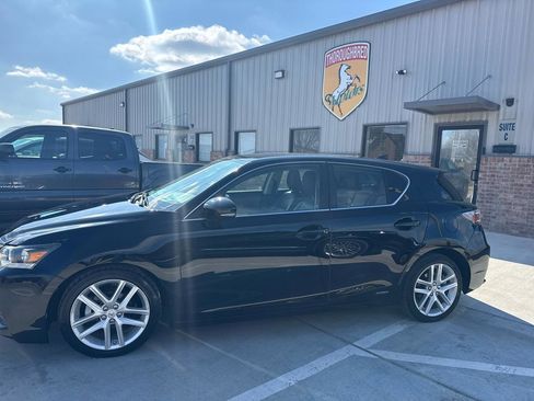 Used 2016 Lexus CT 200h w/ Accessory Package 2 image 15