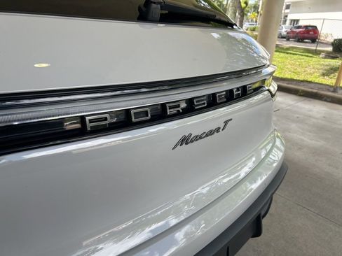 Used 2023 Porsche Macan Turbo AWD/4WD image 20