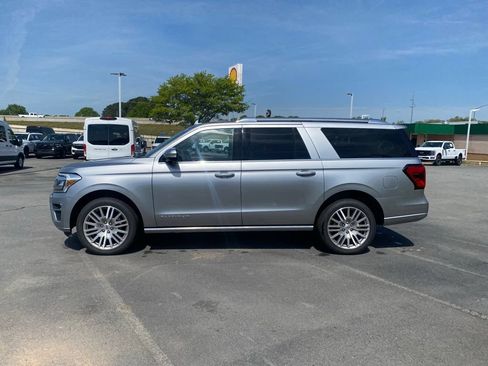 Used 2023 Ford Expedition Max Platinum AWD/4WD image 4