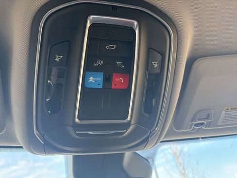 Used 2022 Jeep Grand Cherokee L Limited image 33