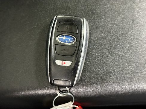 Used 2023 Subaru Forester Premium AWD/4WD image 34
