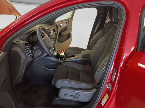 Used 2023 Volvo C40 P8 Recharge Plus AWD/4WD image 7