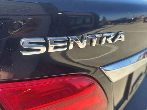 Used 2019 Nissan Sentra S image 10
