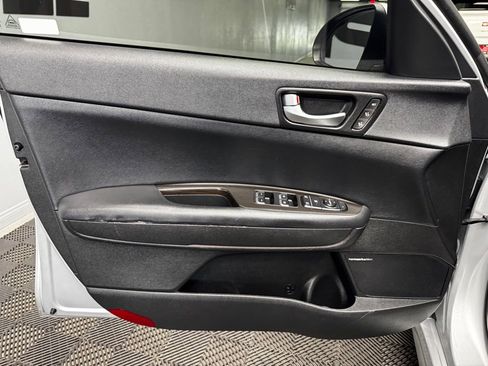 Used 2019 Kia Optima EX w/ EX Premium Package image 38