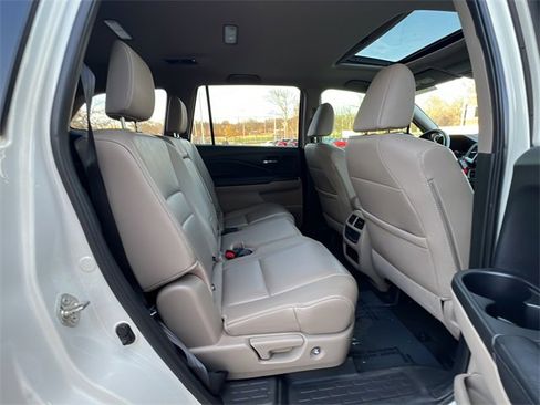 Used 2017 Honda Pilot EX-L image 31