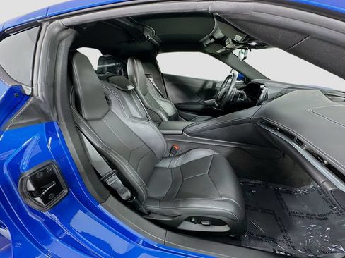 Used 2023 Chevrolet Corvette Stingray Coupe w/ 1LT RWD image 25