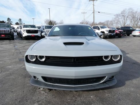 Used 2020 Dodge Challenger R/T w/ Blacktop Package image 9