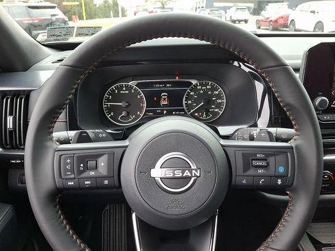 New 2025 Nissan Pathfinder Rock Creek image 17