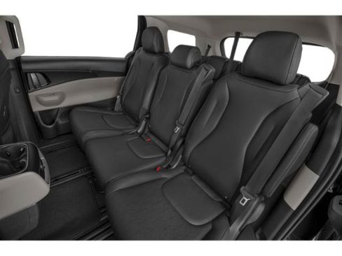 New 2026 Kia Carnival FWD image 10