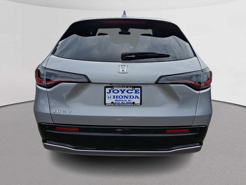 Used 2026 Honda HR-V EX-L image 9