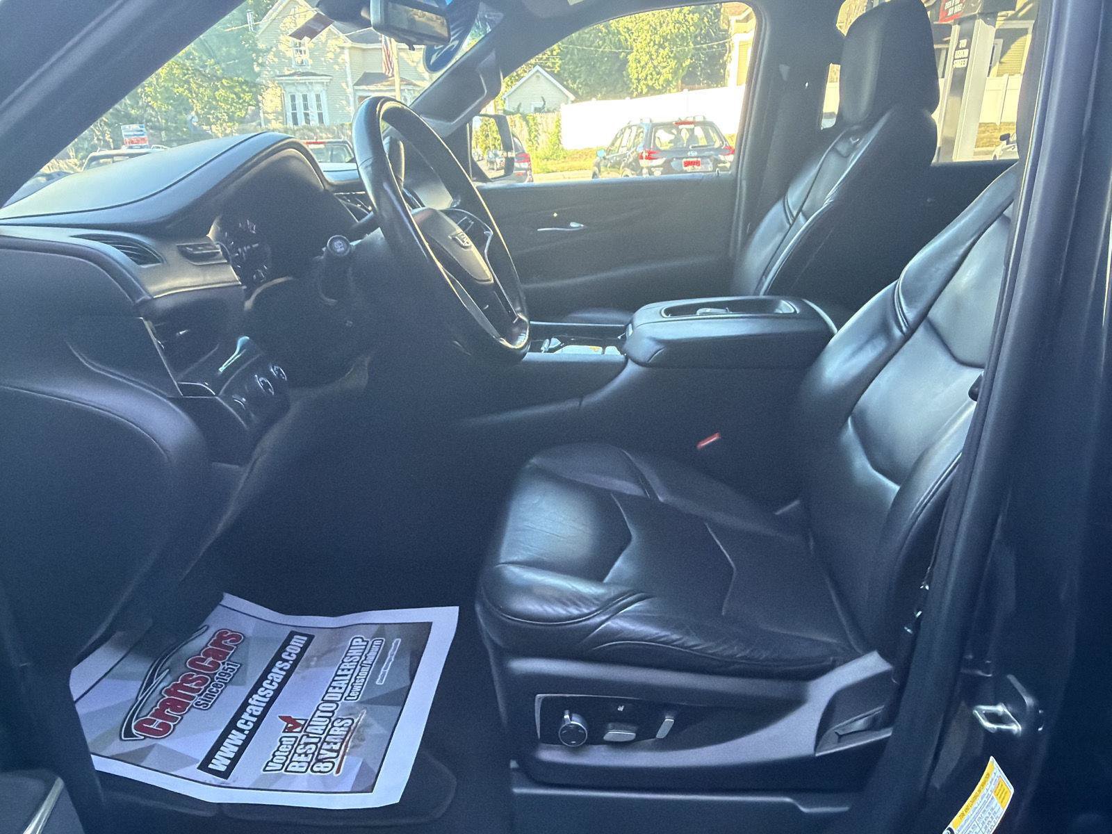 Used 2019 Cadillac Escalade ESV Platinum AWD/4WD image 10