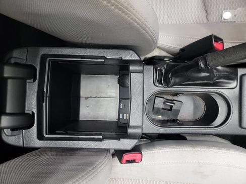 Used 2016 Subaru Forester 2.5i Premium AWD/4WD image 29