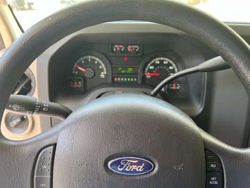 Used 2018 Ford E-350 and Econoline 350 Super Duty w/ Motorhome Prep Package RWD image 12