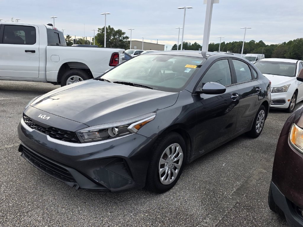 Used 2024 Kia Forte LX FWD image 4