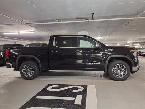 New 2025 GMC Sierra 1500 SLE AWD/4WD image 4